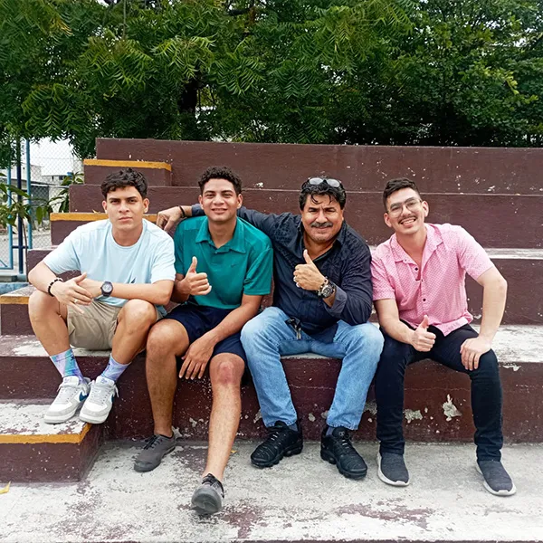 Pabellones Separados para Hombres
